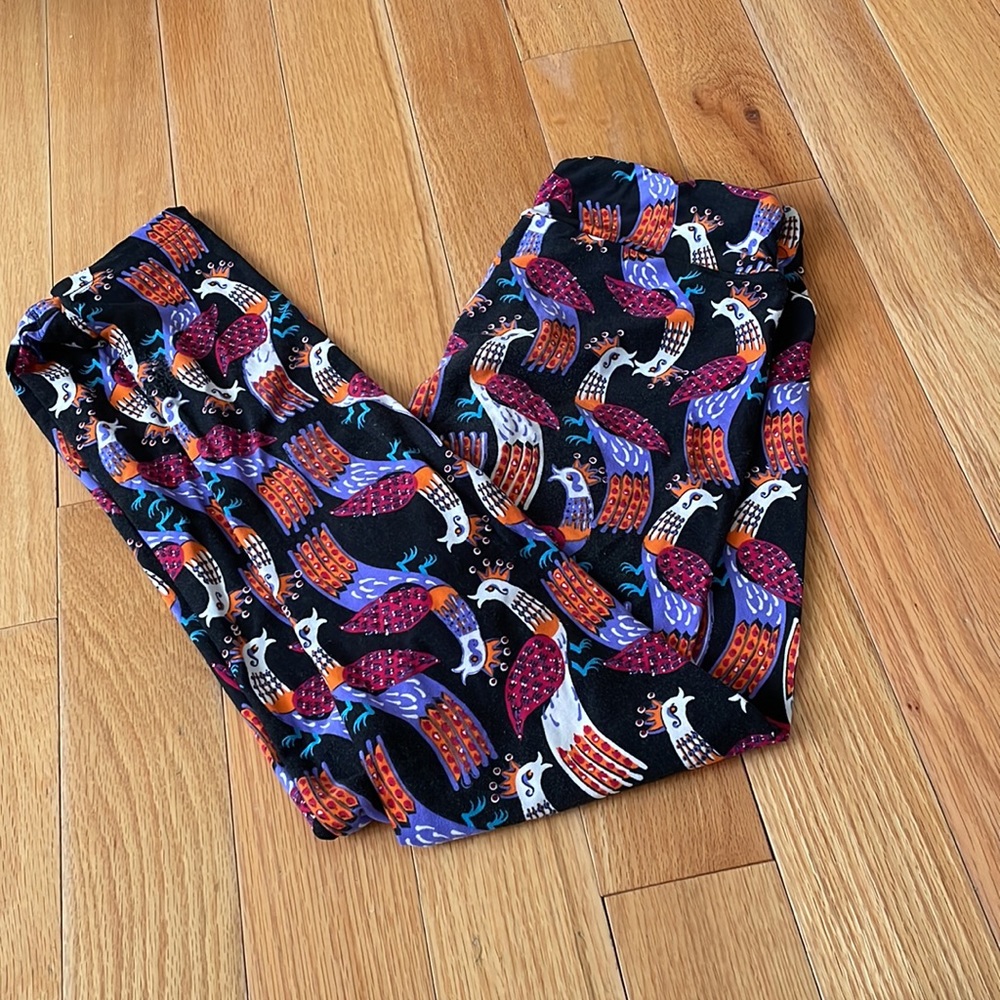 LulaRoe women’s one size legging with print